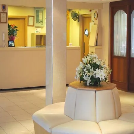 Hotel Mayfair
