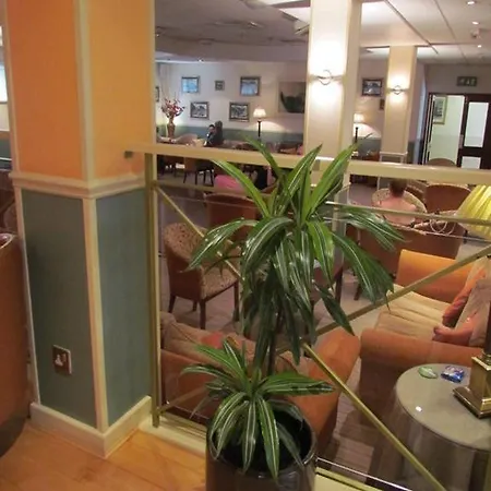 Mayfair Hotel 3*